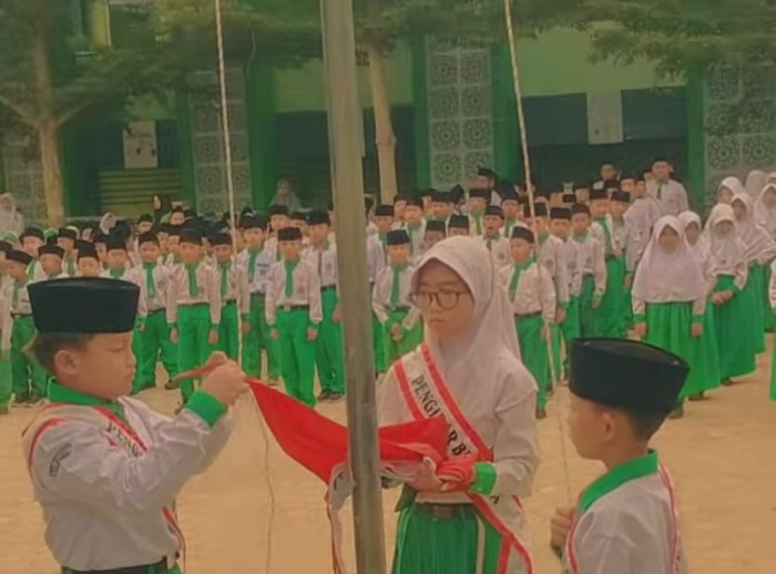 MIN 1 Merangin Kekurangan Guru Bahasa Inggris.