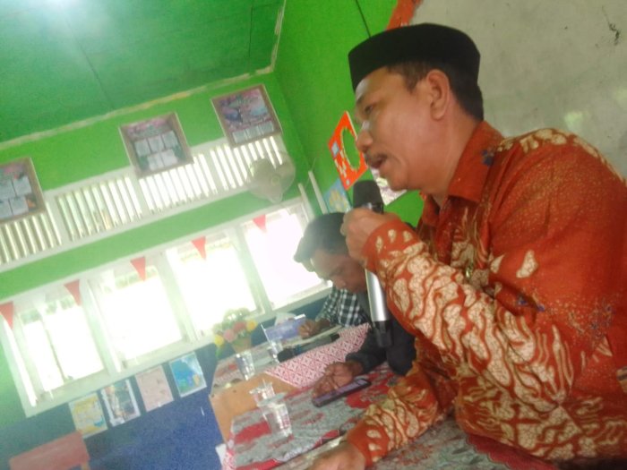 Kamad Minsamer, Ajak Guru dan Pegawai Tingkatkan Kedisiplinan