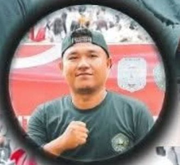 Afdal Operator Minsamer Sibuk Cetak Ijazah