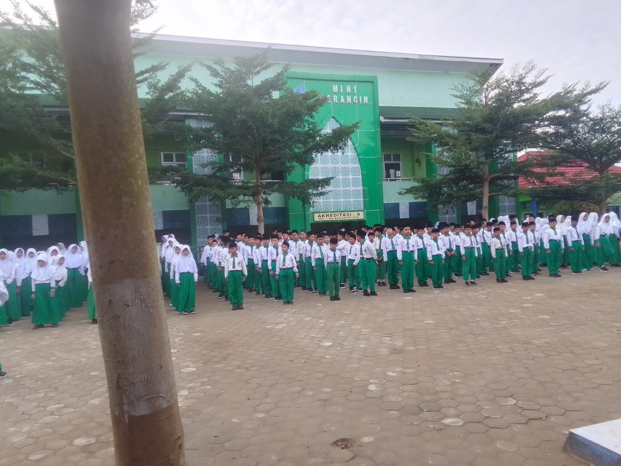 UPB Minsamer, Pembina Sampaikan Semangat 45, Siswa Harus Terapkan Pembiasaan Siswa Hebat