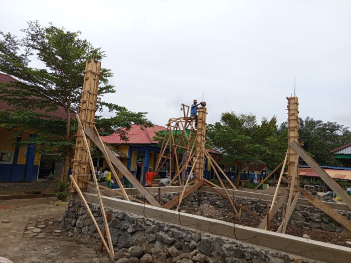 Pengerjaan Panggung Serbaguna Minsamer Tahap 1 Sudah Rampung. Pengerjaan Panggung Serbaguna Minsamer Tahap 1 Sudah Rampung.