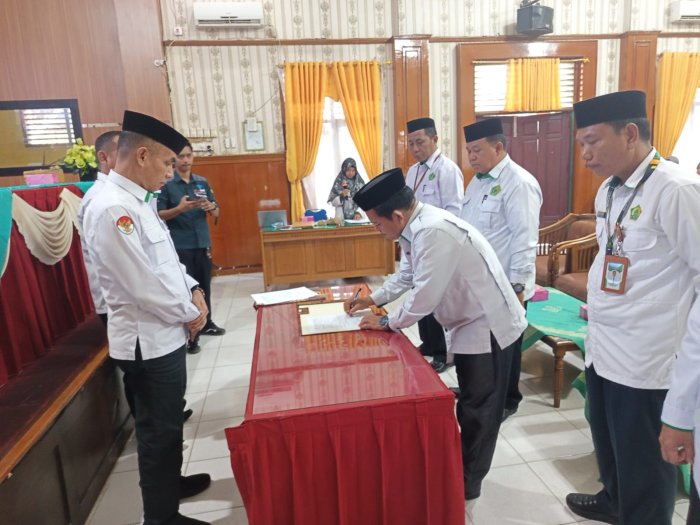 Sertijab Kepala Minsamer Berjalan Lancar di Aula Kemenag Merangin Sertijab Kepala Minsamer Berjalan Lancar di Aula Kemenag Merangin