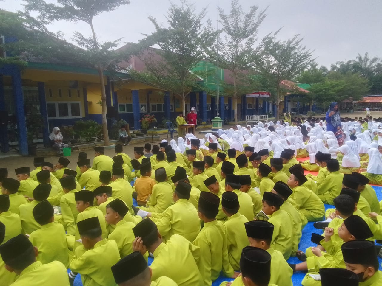 MIN 1 MERANGIN JADIKAN KHUTBAH JUM'AT EKSTRA KURIKULER TAMBAHAN