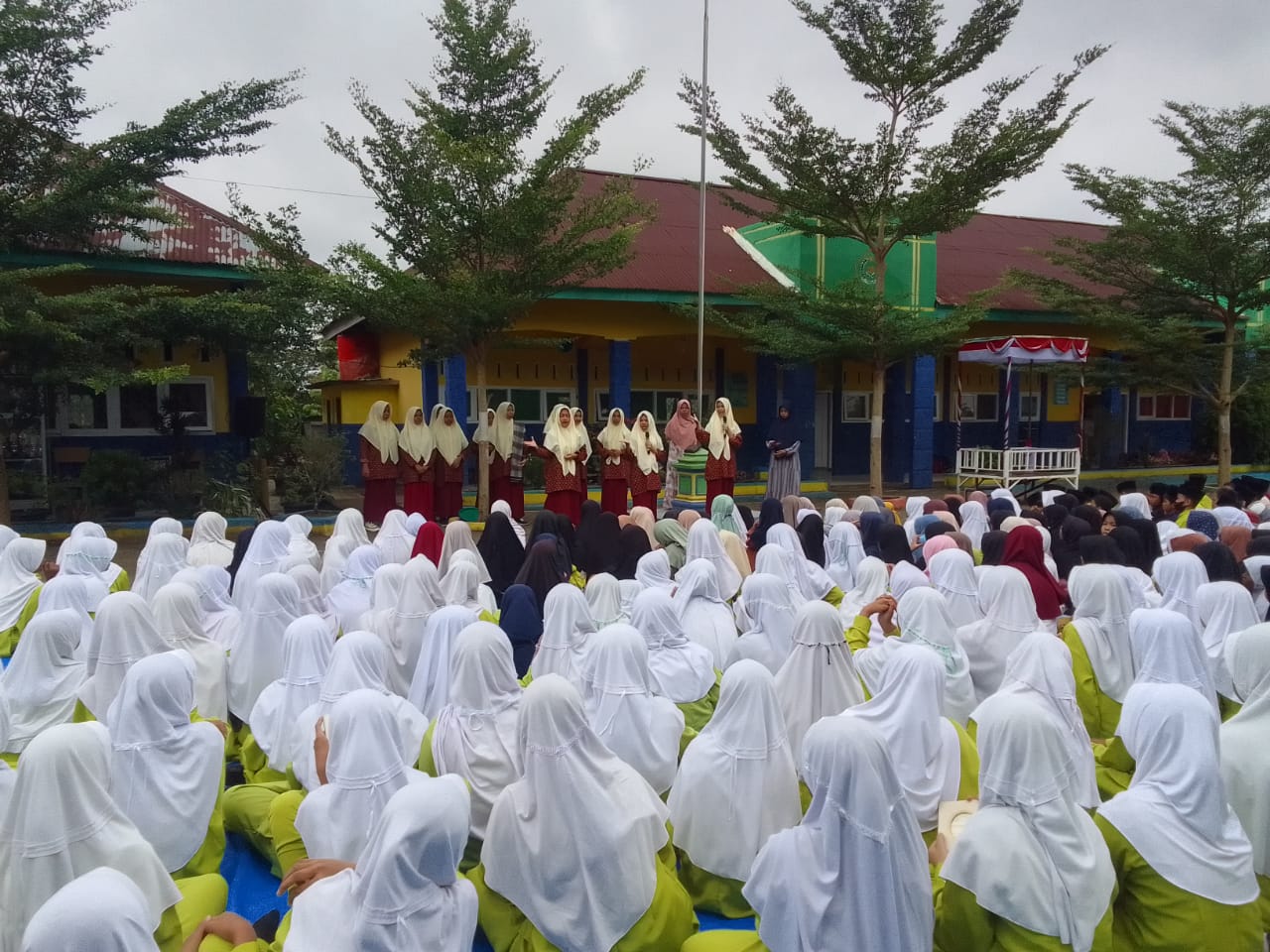 LIVE SKILL PAGI JUMâ€™AT MIN 1 MERANGIN, KEDATANGAN TAMU PONPES DARUL IKHLAS AL-ISLAMI