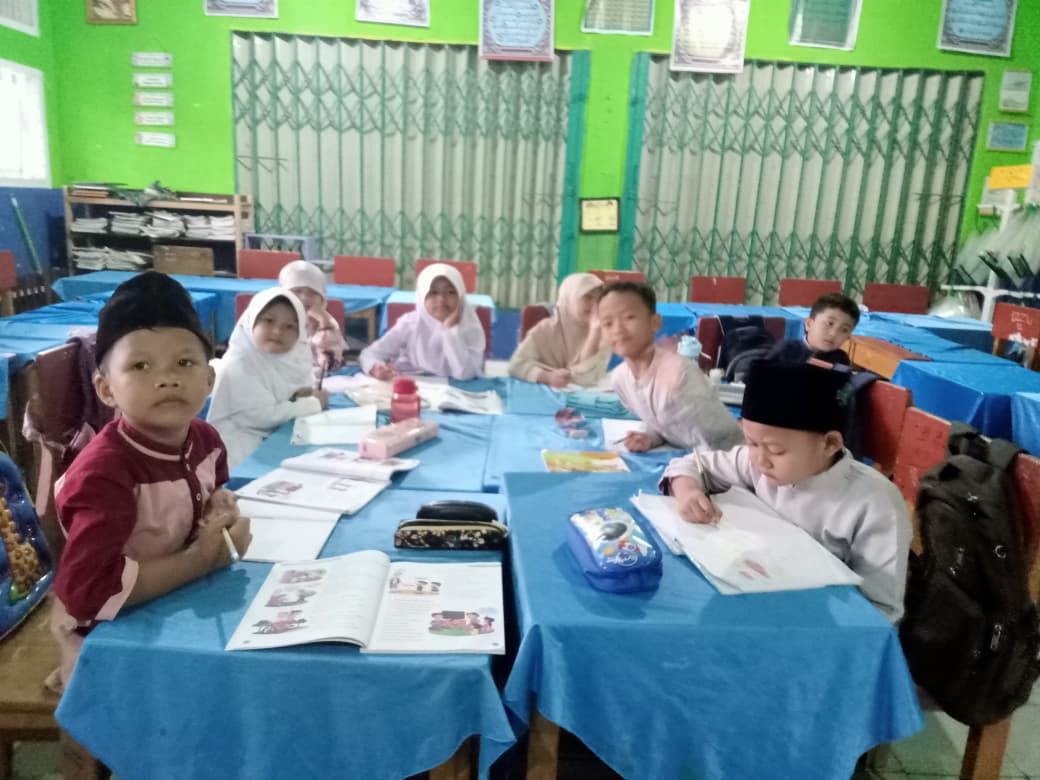 HUJAN DERAS, KBM MINSAMER TETAP JALAN