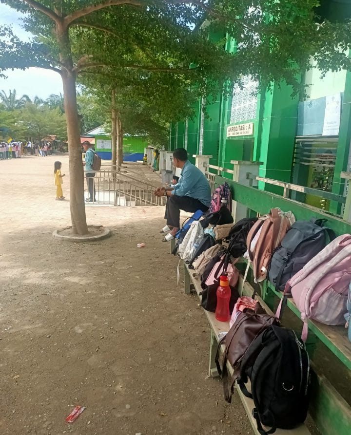 Kepala Pustaka Ashabul Kahfi Pantau Latihan Dramband