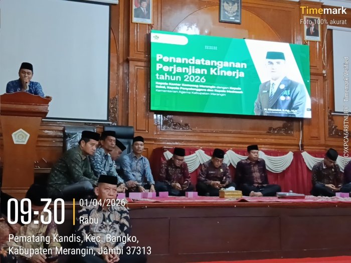 Kepala MIN 1 Merangin, Ikuti Perjanjian Kinerja di Kantor Kemenag Merangin.