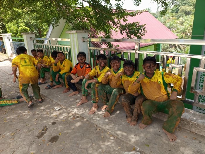 Siswa MIN 1 Merangin Semarakkan Hari Kedua Perkemahan Sabtu- Minggu dengan Senyum Ceria