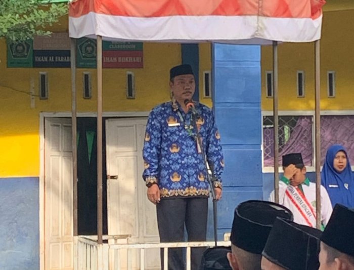 Kamad Minsamer, sampaikan amanat UPB Hari Pahlawan