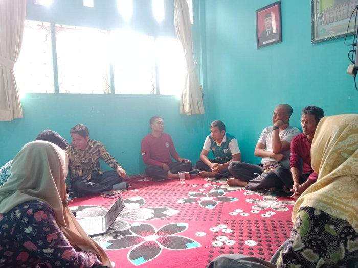 Tenaga Kependidikan MIN 1 Merangin Rapat Evaluasi & Tingkatkan Layanan.