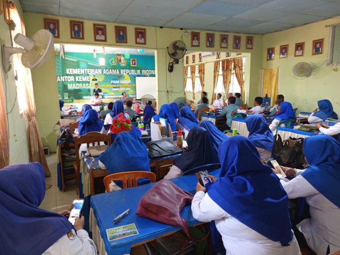 Rapat Koordinasi, Kamad MIN 1 Merangin ajak Tingkatkan Profesionalisme Rapat Koordinasi, Kamad MIN 1 Merangin ajak Tingkatkan Profesionalisme
