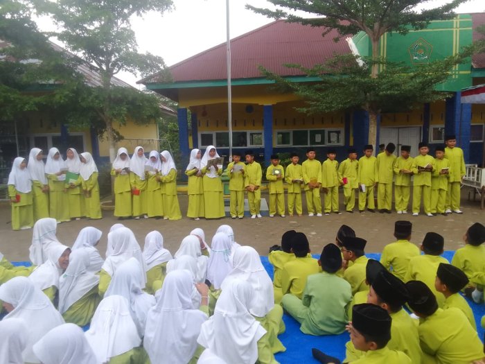 Live Skill Jumat Pagi MIN 1 Merangin, Momen Seleksi Peserta Aksioma MI Tingkat Kabupaten 2025