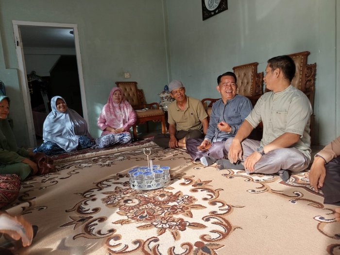 Memimpin Madrasah Penuh Senyum & Tawa Memimpin Madrasah Penuh Senyum & Tawa