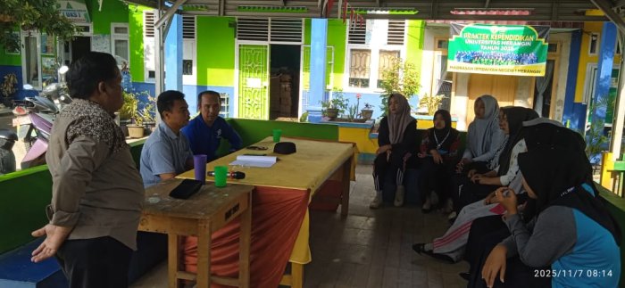 Kobid Kurikulum Beri Pengarahan Persiapan Perkemahan Sabtu dan Minggu MIN 1 Merangin