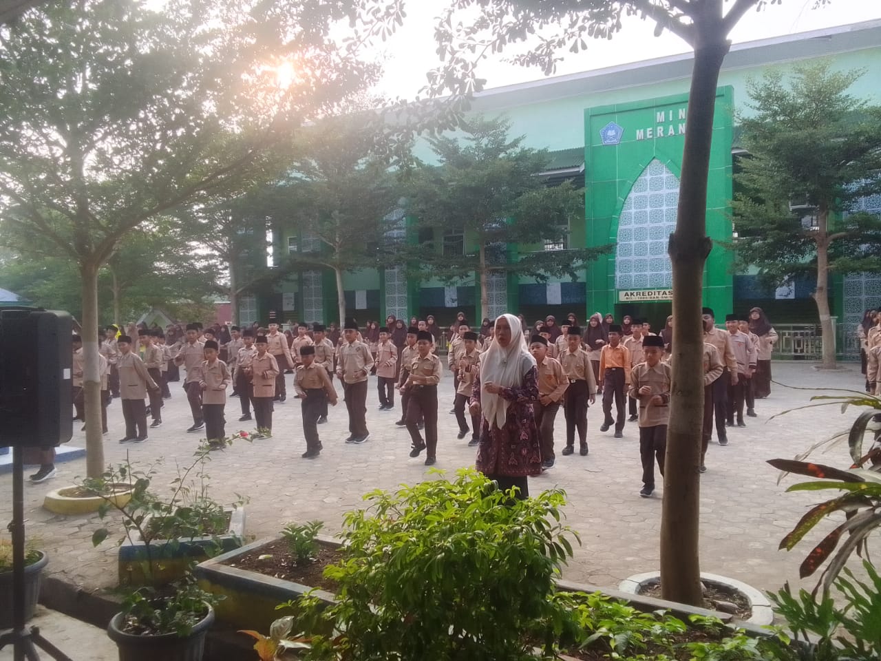 SENAM PAGI RABU MINSAMER MENYEGARKAN