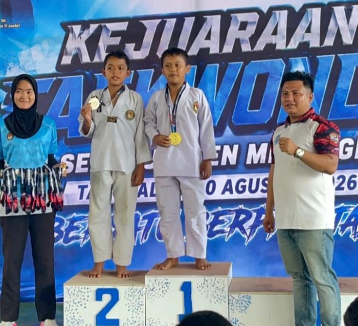 Alzam Abqori Arrafif Siswa MIN 1 Merangin Raih Medali Emas Kejuaraan Taekwondo Se-Kabuaten Merangin Alzam Abqori Arrafif Siswa MIN 1 Merangin Raih Medali Emas Kejuaraan Taekwondo Se-Kabuaten Merangin