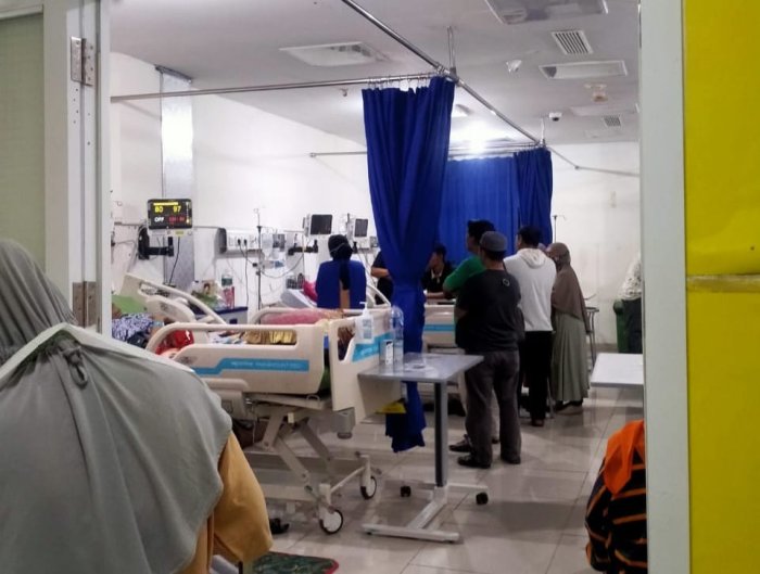 Kamad Minsamer beserta Rombongan, Jenguk Bapak Malik di Rumah Sakit M. Jamil Padang