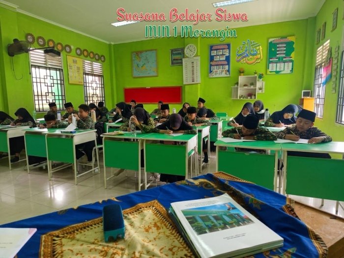 Suasana Belajar Kelas 6 Imam Syafii MIN 1 Merangin Kondusif, Siswa Antusias Dengan Ruang Yang Nyaman Suasana Belajar Kelas 6 Imam Syafii MIN 1 Merangin Kondusif, Siswa Antusias Dengan Ruang Yang Nyaman