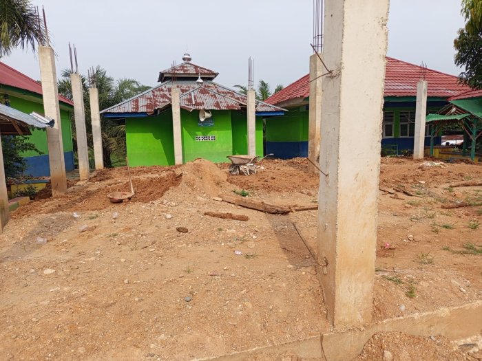 Progres Musholla MIN 1 Merangin, Kembali Mulai Bergerak Progres Musholla MIN 1 Merangin, Kembali Mulai Bergerak