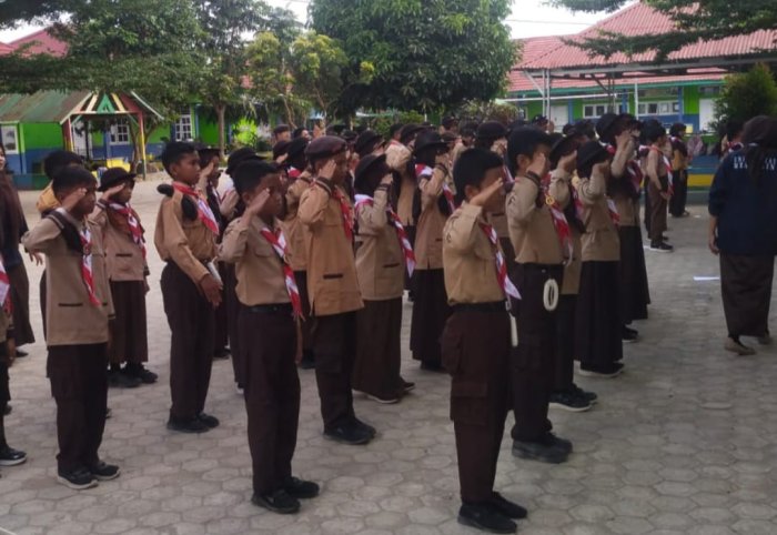 Mahasiswa PPL Universitas Merangin Intensif Latih Siswa MIN 1 Merangin Pramuka, Siap Menghadapi Persami.